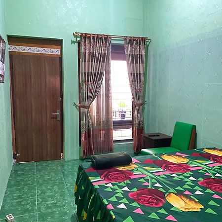 Parikesit Guest House ยอกยาการ์ตา ภายนอก รูปภาพ
